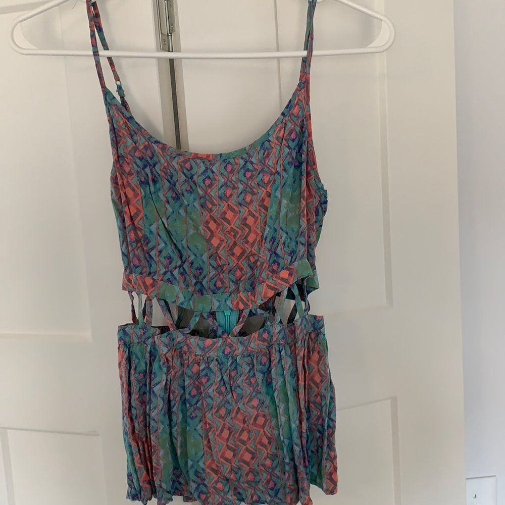 ⭐️ Cutout top